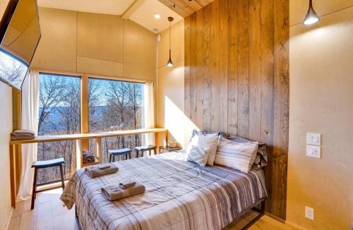 Wildwood House | The Noble Fir Treehouse at Treetop Escapes