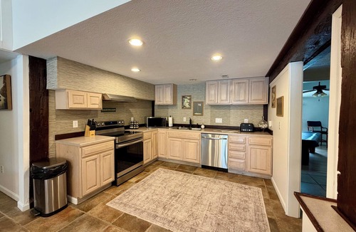 Avoca Cabin | The Overlook - Lake & Golf Retreat at Eagle Pointe