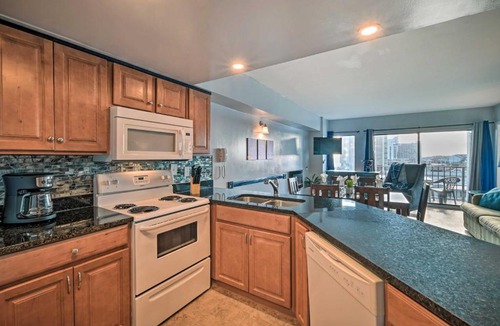 Myrtle Beach Apartment | The Palace Condo, Steps to Myrtle Beach 513