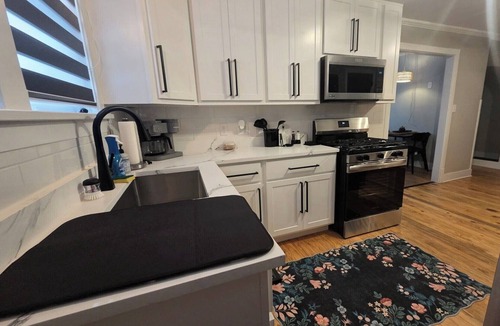 Wheeler House | The Porter Nook! 5 minutes to Indiana Dunes, Pet Friendly