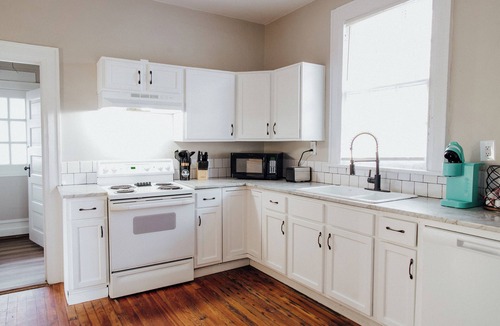 Montgomery House | The quiet home where families actually unwind after busy Montgomery days.