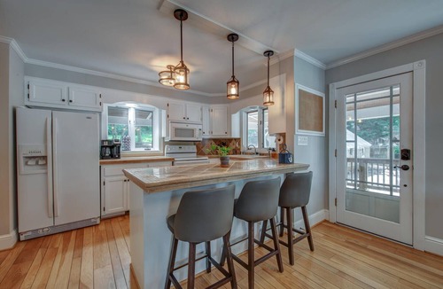 Belmont House | The Regatta - Waterfront Escape with Guest House