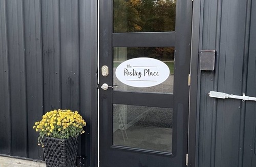 Marion Apartment | The Resting Place Apt2 Keep it simple at the peaceful and centrally located apts