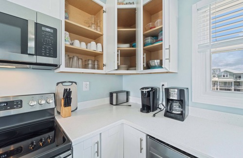 North Topsail Beach House | The Sail - Come Sail Away! Oceanfront Getaway!