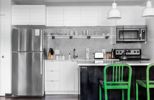 Rutledge Hill House | The Sobro Guest House by AvantStay