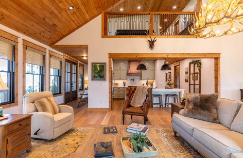 Sugar Mountain House | The Sugar Chalet - Luxury home on Sugar, easy access, views!