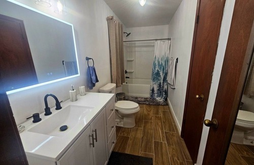 Whites Creek House | The Timber & Tune Retreat: 3BR Woodland Oasis | Huge Rolling Yard | 15 Min to Ryman