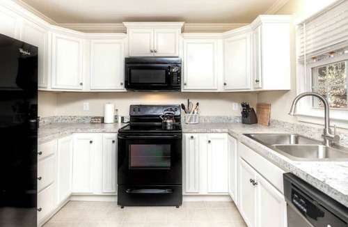 Greensboro House | The Triad Wonder: Center of the Triad Cities