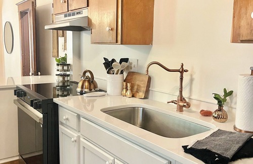 Five Points East House | The Vintage Vibe- Five Points, sleeps 6, pets ok