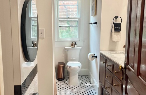 Five Points East House | The Vintage Vibe- Five Points, sleeps 6, pets ok