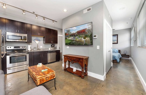 Roanoke Apartment | The West End Flats