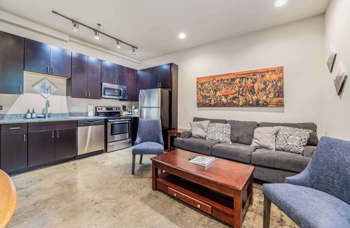 Roanoke Apartment | The West End Flats