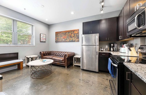Roanoke Apartment | The West End Flats