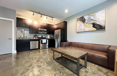 Roanoke Apartment | The West End Flats