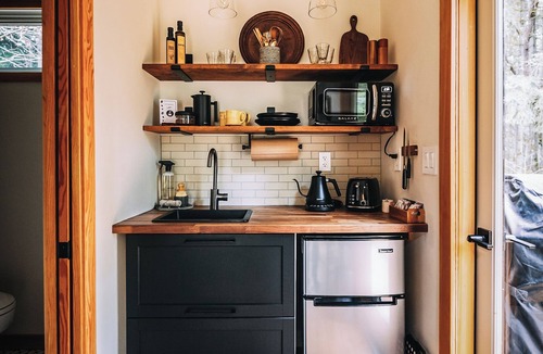 Vashon Island Cabin | The Wolf Den Cozy Cabin Forest Retreat with Wood Fired Hot Tub