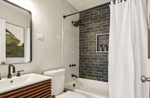 Hampton Apartment | This apartment is a 1 bedroom(s), 1 bathrooms, located in Hampton, VA.