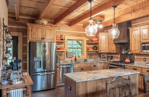 Lansing Cabin | Thistle Ridge Mountain & River Retreat- 12 acres, hot tub, EV charger, fire pits