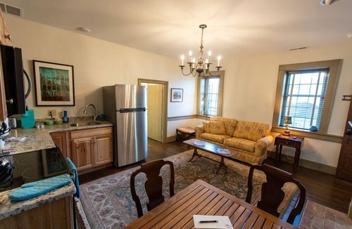 Lewisburg House | Thomas Rose Inn