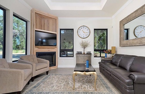 Pacheco House | Three Bedroom with private river access