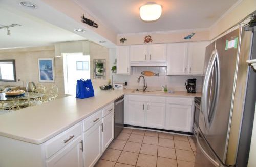Ocean Drive Apartment | Tidemaster 806