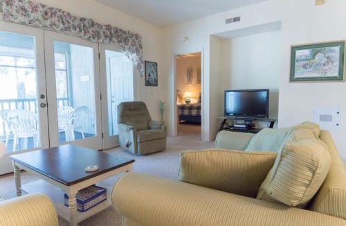 North Myrtle Beach House | Tidewater Teal Lake 1323