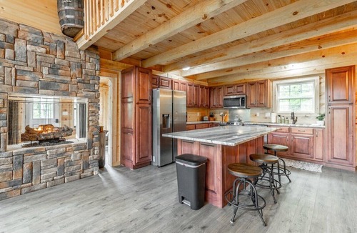 Trenton Cabin | Timber Creek Lodge | Pet Friendly + Mtn Views