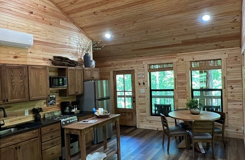 Pettigrew Cabin | Timber Ridge Peaceful Fire Pit National Forest