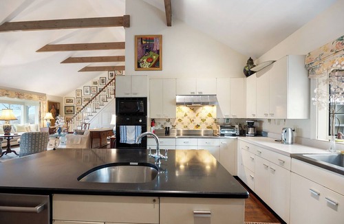 Gloucester House | Timeless Seaside Estate: 3 Lodgings, Private Beach