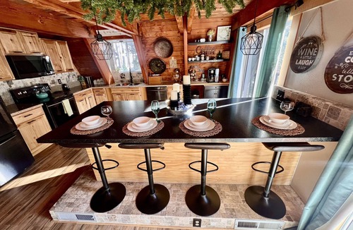 Springville Cabin | Tiny Trees Cabin (Giant Sequoias)