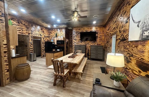 Newtown Cabin | Trailside ATV Lodge #E | 3BR | Sleeps 14 | Hot Tub