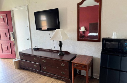 Danville Hotel | Travel Inn Danville US-29