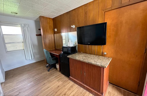 Danville Hotel | Travel Inn Danville US-29