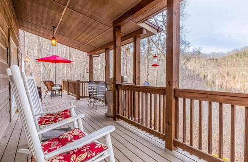 Sylva House | Tree Top Cabin