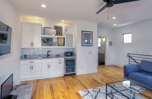 Chestnut Hill House | Trendy WeHo Home | Near DT Nashville!