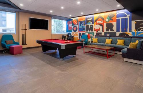 Commerce Hotel | Tru By Hilton Commerce