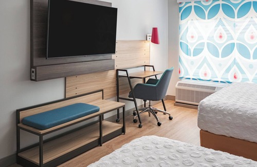 Spring Hill Hotel | Tru By Hilton Spring Hill