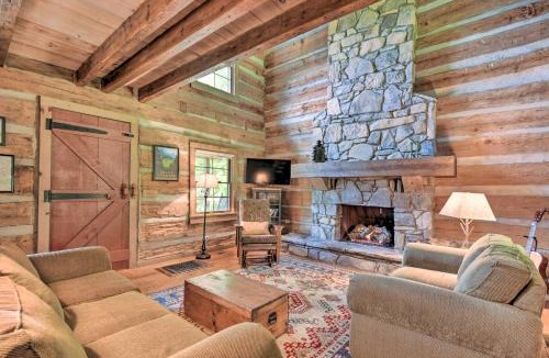 Clyde House | 'Turkey Hollow Cabin' w/Stunning Open Views!