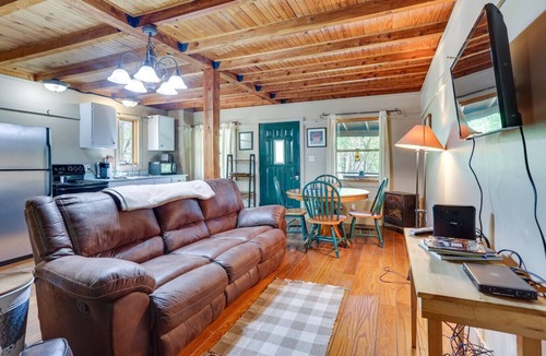 Taswell Cabin | Two bedroom in United States of America, Taswell