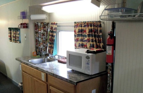 Fancy Gap House | Unique Caboose Getaway in the Blue Ridge Mountains of Virginia