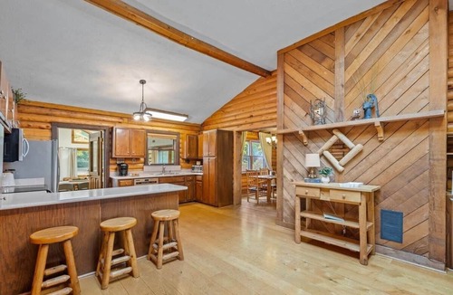 Indianapolis House | Unique Log Cabin Retreat in North Indy with Game Room!