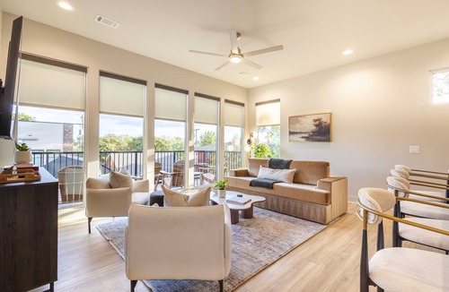 Historic Edgefield House | Unit 13 I Experience Noa Nashville | 5BR Luxury Retreat + Resort Pool