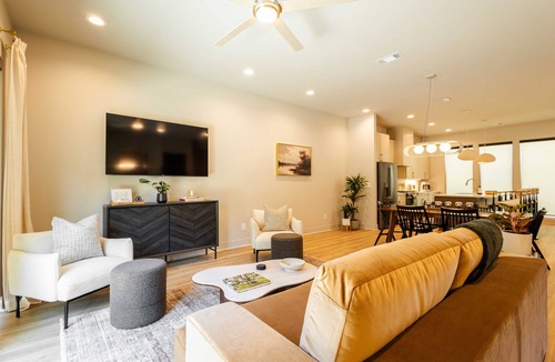 Historic Edgefield House | Unit 3 I Experience Noa Nashville | 4BR Luxury Retreat + Resort Pool
