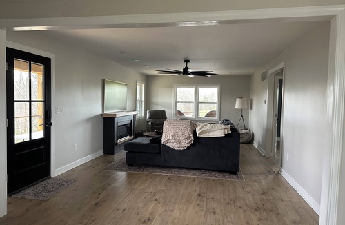 Port Royal House | Unplug & Unwind: Private 4BR Farmhouse with Wraparound Porch & Scenic Views