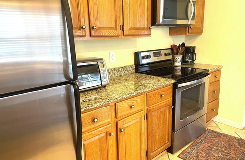 Cape Saint Claire House | Unwind at Waterfront Annapolis w/swimming pool & pier - July specials!