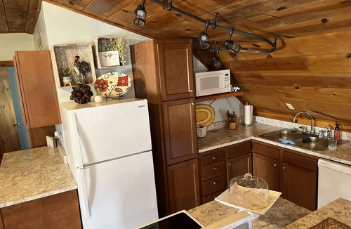 Pierceville House | Unwind Haven