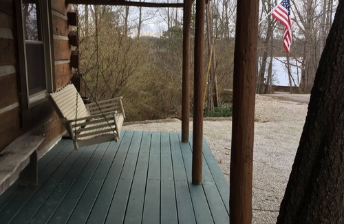 East Bernstadt Cabin | Up the Creek Cabin 3 mi to Wildcat Off Road Park