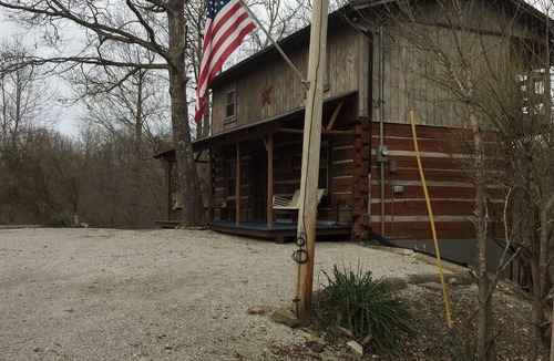 East Bernstadt Cabin | Up the Creek Cabin 3 mi to Wildcat Off Road Park