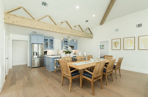 Bermuda Beach House | Updated Beachfront Home - Open Plan, 4 King+Bunks, Across from Walkover