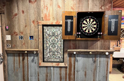 Mott House | Updated Mott ND Hunter/Guest House