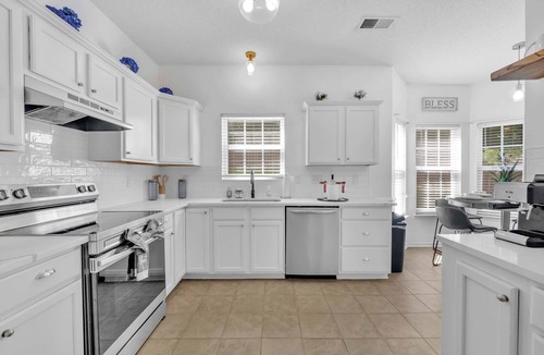 Prosperity Church Road House | Updated University Area Home with Hot Tub Near Charlotte Your Perfect Retreat!